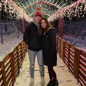 Meet your Posher, Alyson